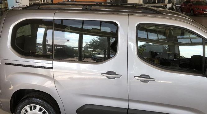 Hovedbilde Takrails Partner Berlingo Combo Proace City 2019->+ Sort L2