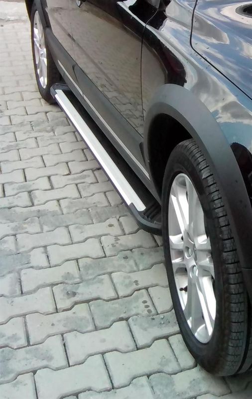 RAV4 Stigtrinn FOX 2006-2012 