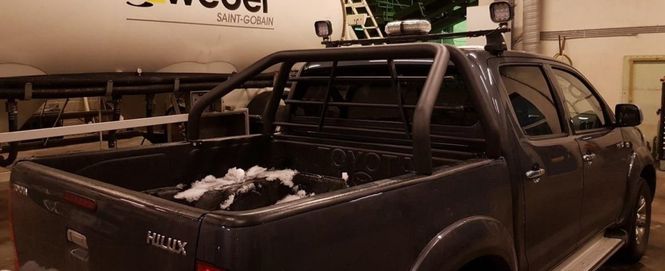 Hovedbilde HILUX Veltebøyle 96-2005  70Ø Matt Sort