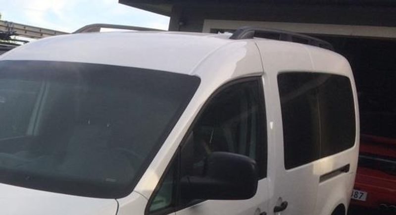 Takrails VW Caddy Maxi 2010-2020 Sort 2 stk.