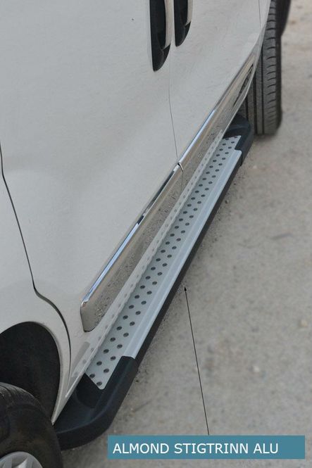 Hovedbilde Stigtrinn Almond VW TIGUAN 2007-2015