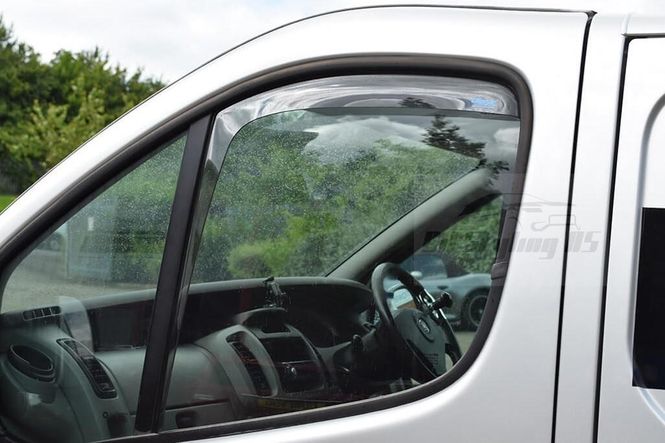 Hovedbilde Vivaro Trafic 2000-14 Vindavvisere 2 stk. in-channel 